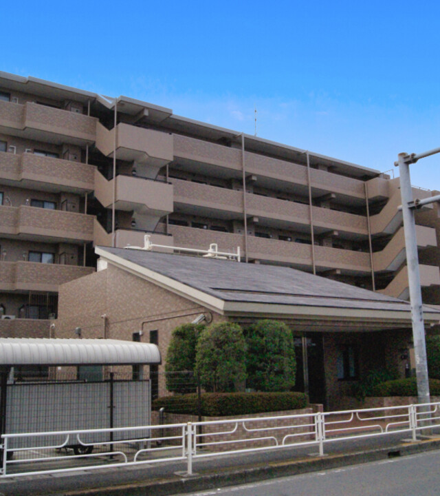 ロイヤルシャトー片倉町(外観)