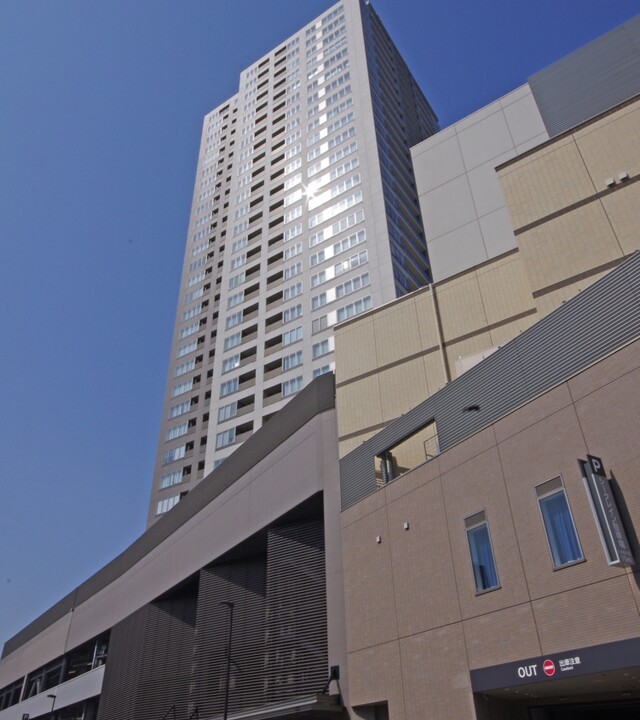 ロイヤルタワー横濱鶴見(外観)