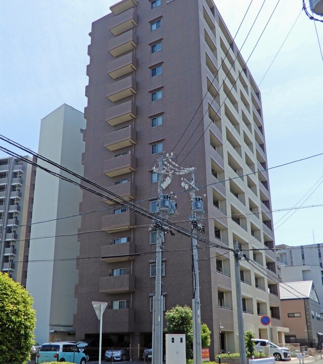 シャトレ愛松勝川ステーション(外観)
