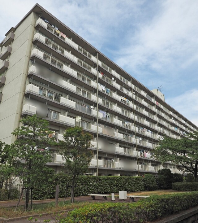 新松戸ユーカリパークハウスＣ棟(外観)