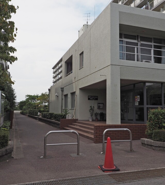 新松戸ユーカリパークハウスＣ棟(アプローチ)