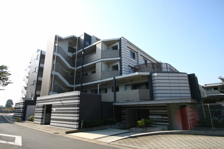 クオス日吉台レジデンシャルヒルズ(2009年3月築のマンションです)
