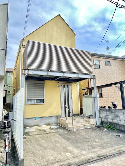 東京都世田谷区駒沢２丁目(前面道路約7.8mのゆったりとした戸建です 家具等は販売対象に含まれません。)