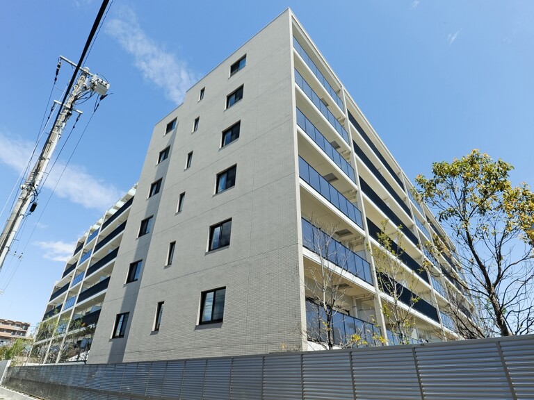 ジオ茅ヶ崎フレシア(■外観写真　平成29年2月に竣工した7階建てのマンションです。)